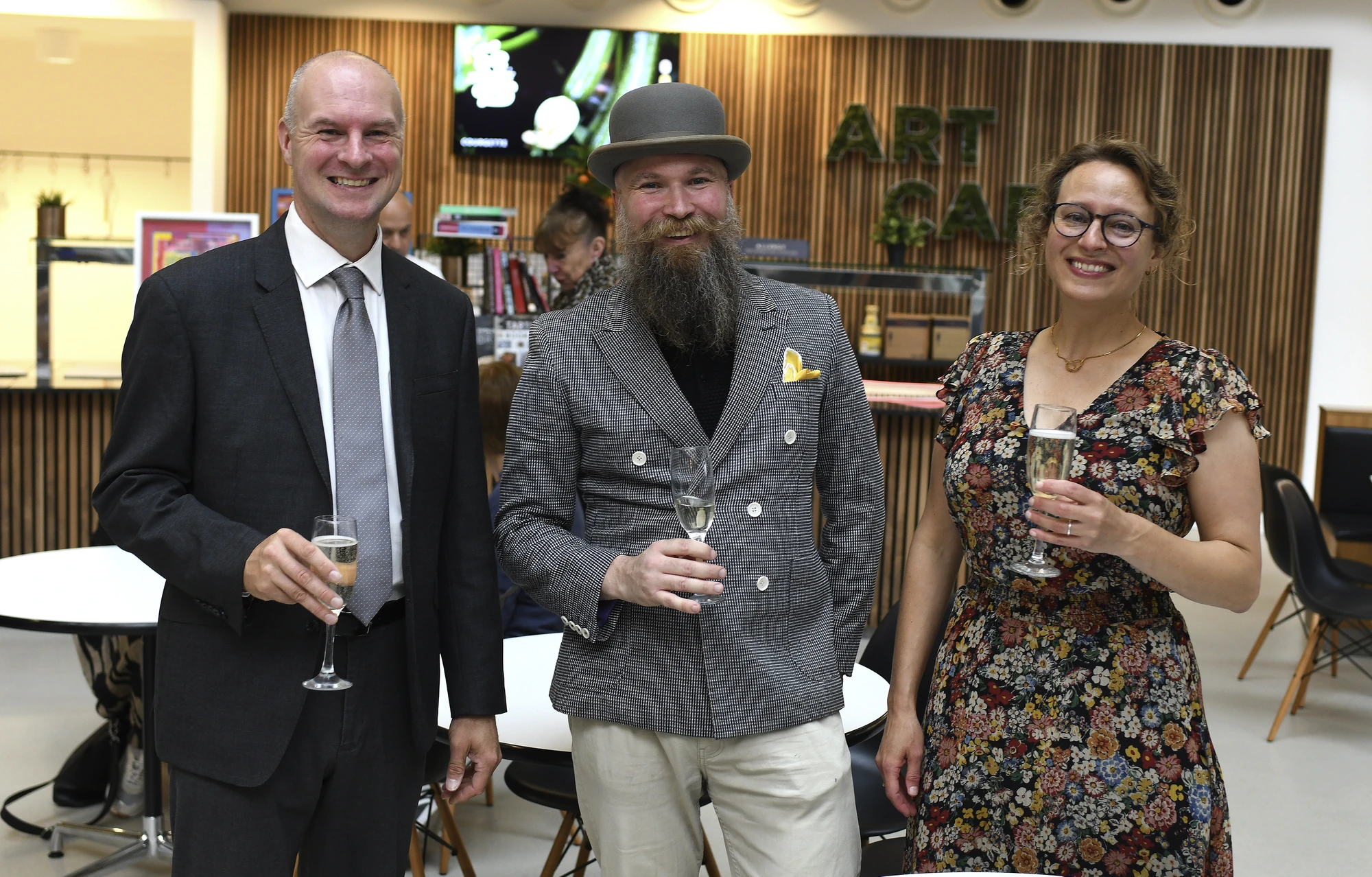 VIP champagne reception before the tour